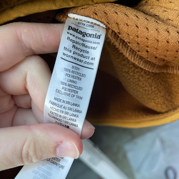 Women's Retro Pile Fleece Marsupial Pullover - Picture 5 of 7